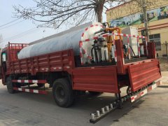 乳化瀝青灑布車或乳化瀝青灑布機(jī)的工作原理